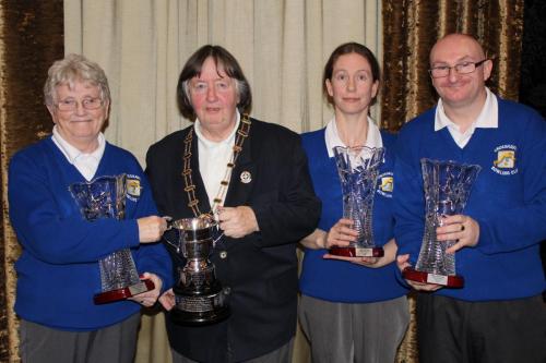 Mary Middleton, Grainne Murphy & Keith Middleton Crosshaven National Triples Winners receiving cup from Hazel Foley